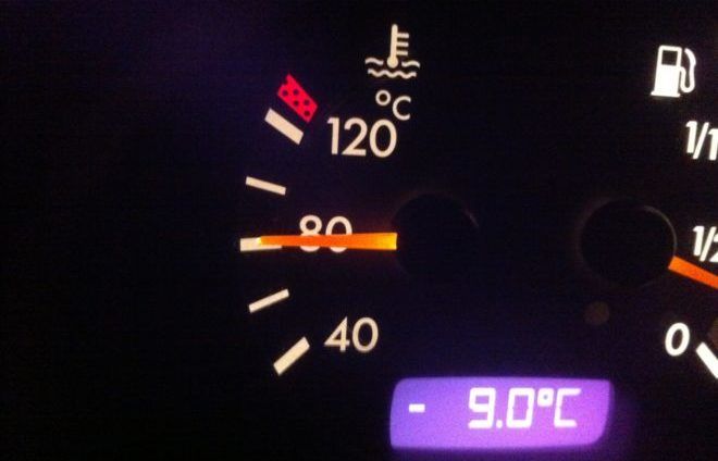 Морозная температура в автомобиле уничтожит всех клопов